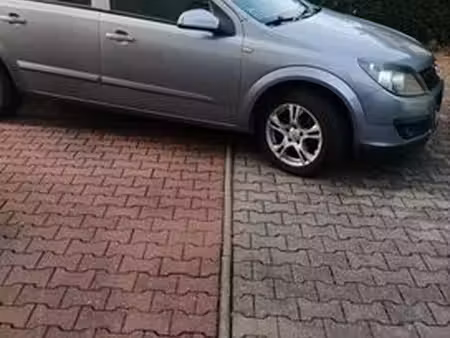 Opel Astra 1.4 90