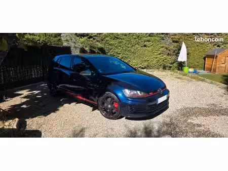 Volkswagen Golf GTI 2.0 TSI 230 Performance