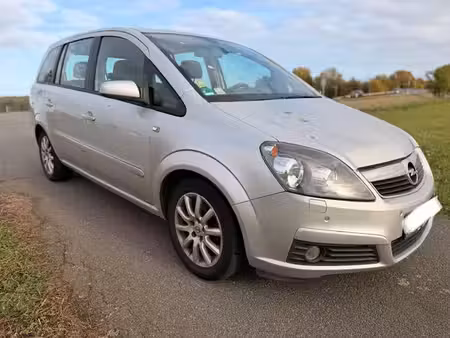 Opel Zafira 1.6 105 Edition