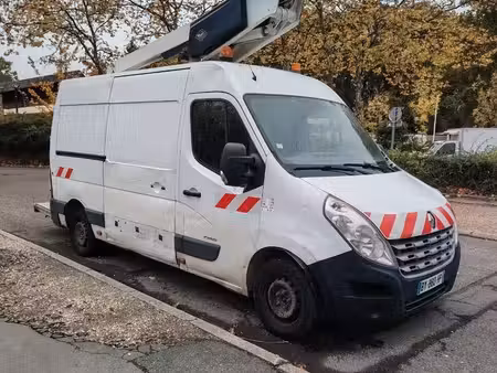 Renault Master 2.3 dCi 125
