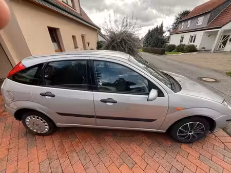 Ford Focus 1.4 75 Ambiente