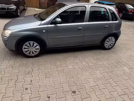 Opel Corsa 1.2 80