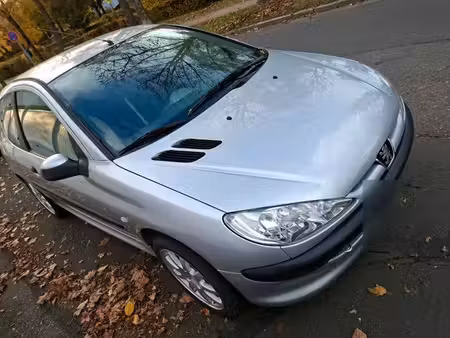 Peugeot 206 1.4 75