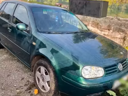 Volkswagen Golf 1.9 TDI 110