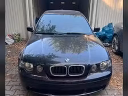 BMW Série 3 318i 2.0 143