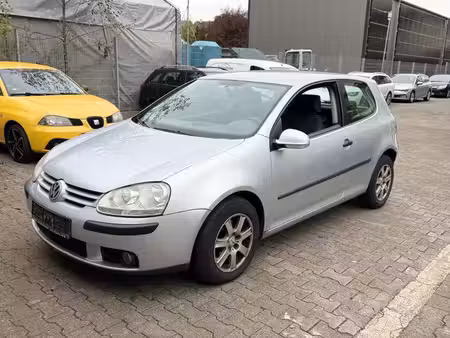Volkswagen Golf 1.6 102 Trendline