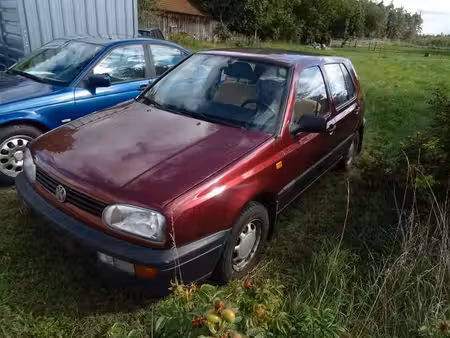 Volkswagen Golf 1.6 75