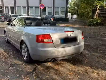 Audi A4 V6 3.0 220