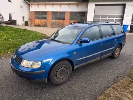 Volkswagen Passat VR5 2.3 150 Confortline