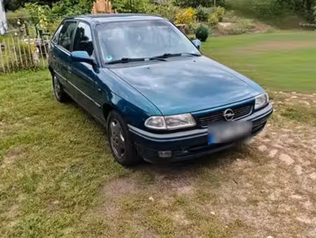 Opel Astra 1.6 75
