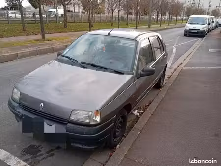 Renault Clio 1.9 D 65
