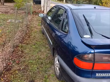 Renault Laguna 1.8 95