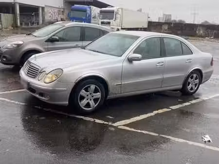 Mercedes-Benz Classe E E 220 2.1 CDI 150 Elegance
