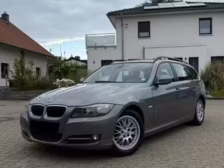 BMW Série 3 318i 2.0 143