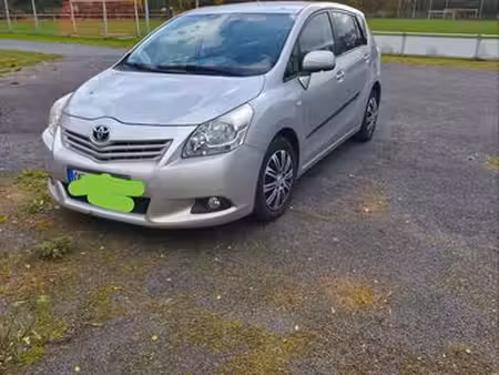 Toyota Verso 1.8 147