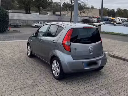 Opel Agila 1.2 94 Edition