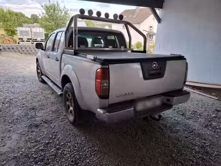 Nissan Navara 2.5