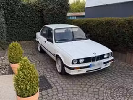 BMW Série 3 318i 1.8