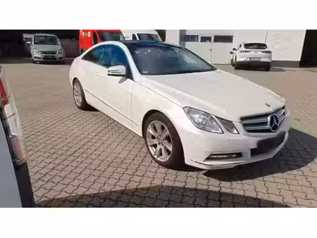 Mercedes-Benz Classe E E 350 E V6 3.0 CDI 265
