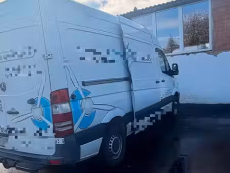Mercedes-Benz Sprinter 319 V6 3.0 190