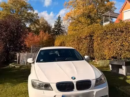 BMW Série 3 318d 2.0 143