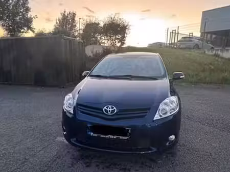 Toyota Auris 1.6 124