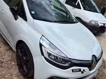 Renault Clio RS 1.6 T 200