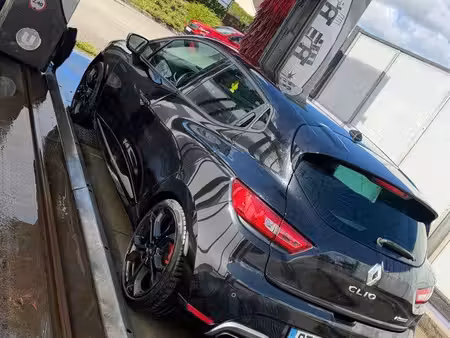 Renault Clio RS 1.6 T 200