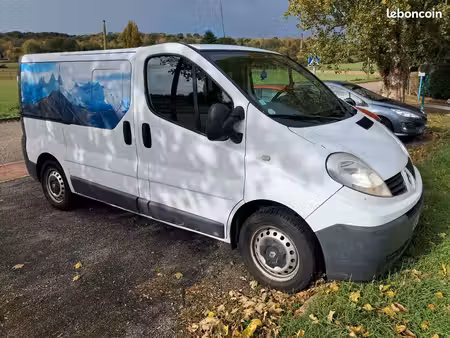 Renault Trafic 2.0 dCi 90