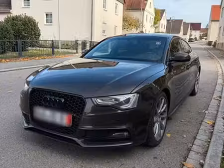 Audi A4 S line