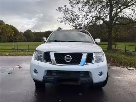 Nissan Navara Double Cab V6 3.0 dCi 231 4x4