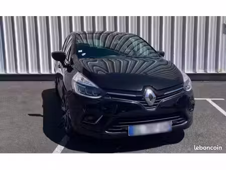 Renault Clio Initiale Paris