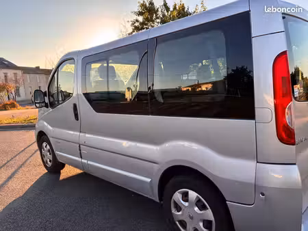 Renault Trafic 2.5 dCi 150 Privilège