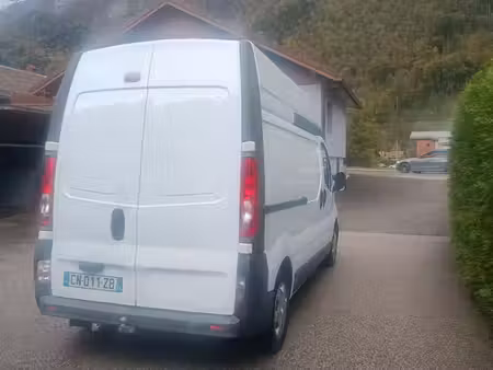 Renault Trafic 2.0 dCi 90