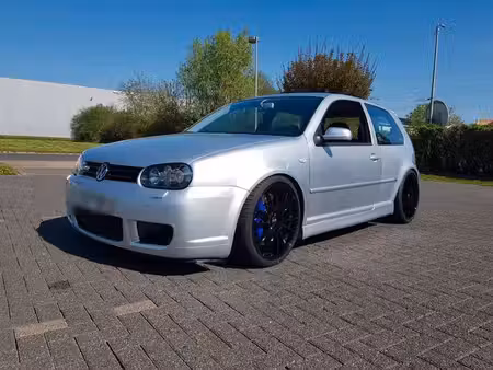Volkswagen Golf R32 V6 3.2 241 4Motion