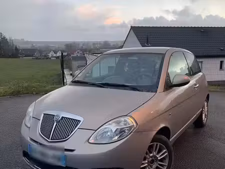 Lancia Ypsilon 1.2 75