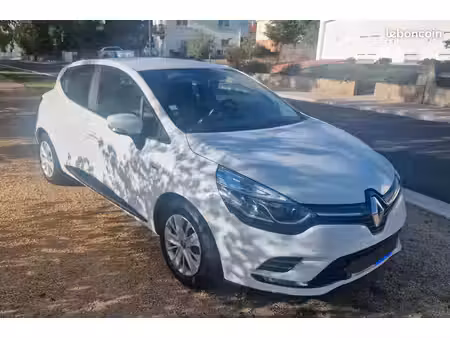 Renault Clio 1.2 75