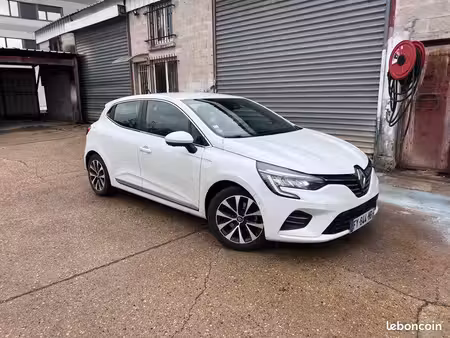 Renault Clio E-Tech 1.6 145