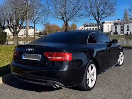 Audi A5 V6 2.7 TDI 190