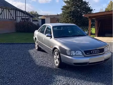 Audi A6 V6 2.5 TDI 140 quattro