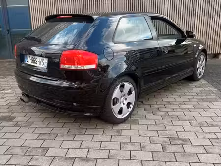 Audi A3 V6 3.2 250 quattro