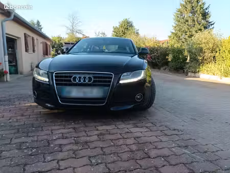 Audi A5 V6 2.7 TDI 190