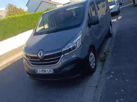 Renault Trafic dCi 145