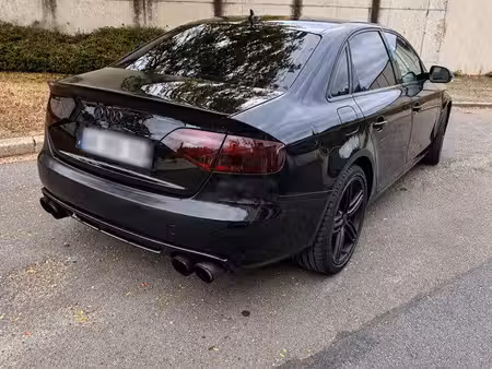 Audi A4 2.0 TDI 143