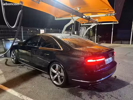 Audi A8 V6 3.0 TDI 262 quattro