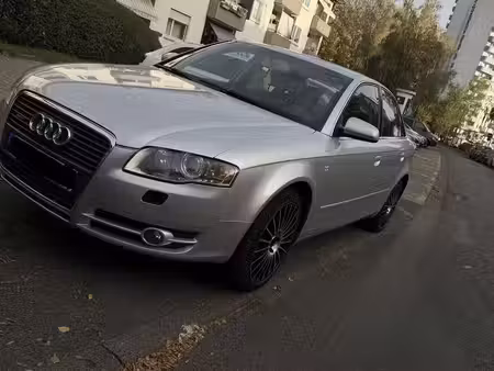Audi A4 2.0 TFSI 200 quattro
