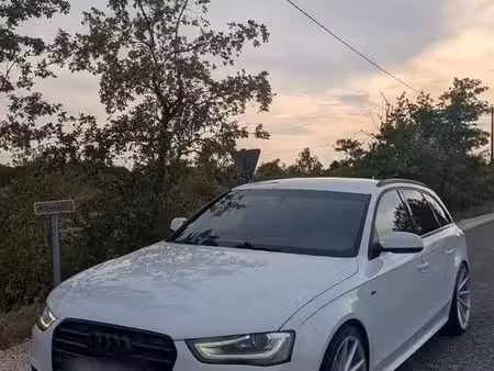 Audi A4 2.0 TDI 150 S line