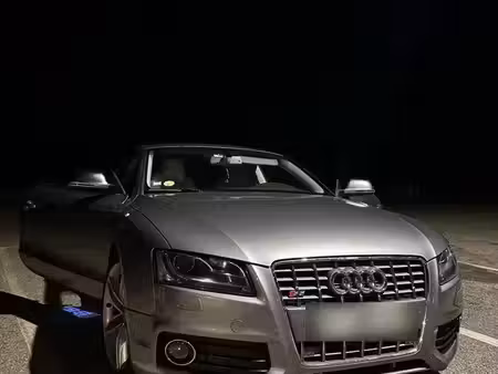 Audi A5 S5 V8 4.2 FSI 354 quattro