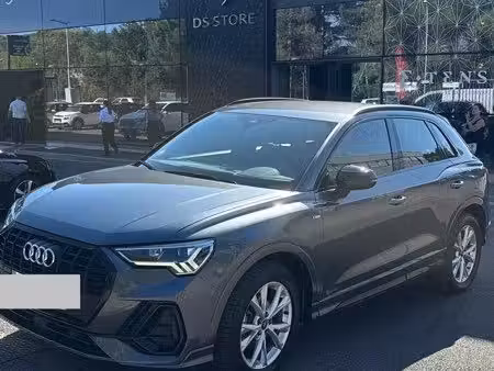 Audi Q3 35 TDI 2.0 TDI 150 S line
