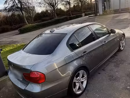 BMW Série 3 318d 2.0 143